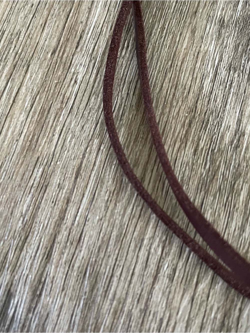 Women’s Burgundy Faux Leather Cord Necklace Large Silver Tone Open Heart - Picture 4 of 4